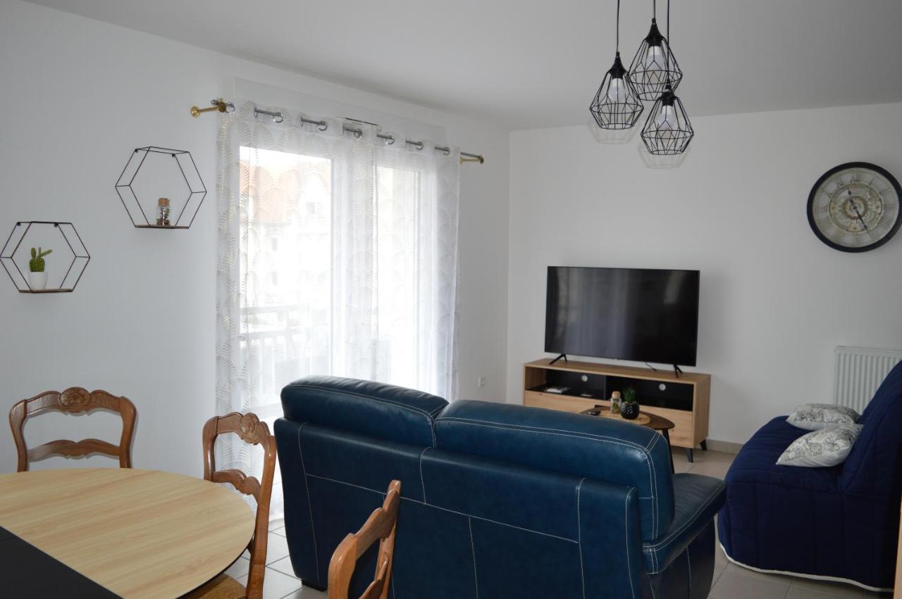 Appartement Spacieux Avec Balcon - A 50M De La Plage Courseulles-sur-Mer Exteriör bild
