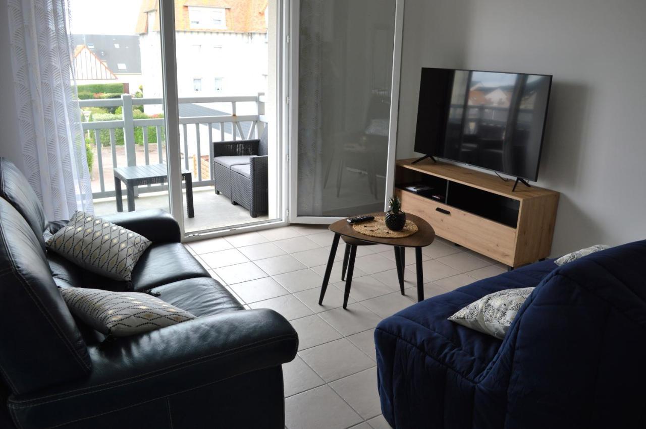 Appartement Spacieux Avec Balcon - A 50M De La Plage Courseulles-sur-Mer Exteriör bild
