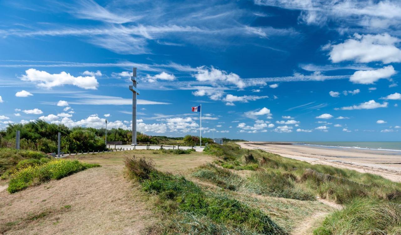 Appartement Spacieux Avec Balcon - A 50M De La Plage Courseulles-sur-Mer Exteriör bild